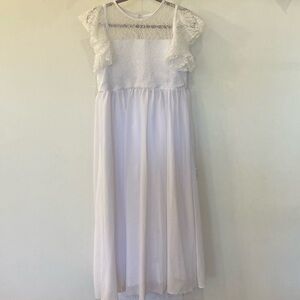 Long White Lace Girls Dress, Size 8-9